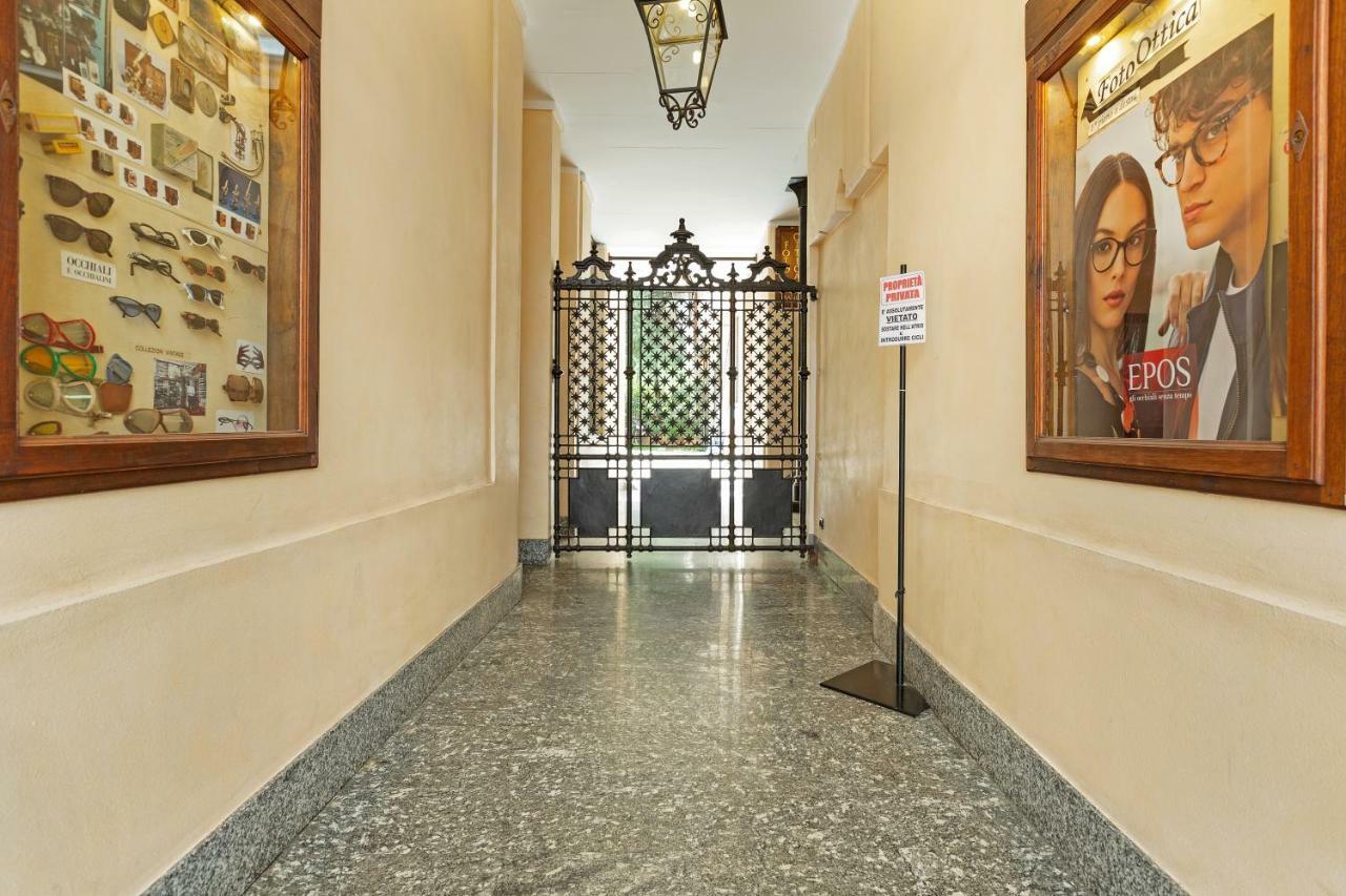 Renovated Penthouse Duomo & Via Torino Apartment Milano Exterior foto