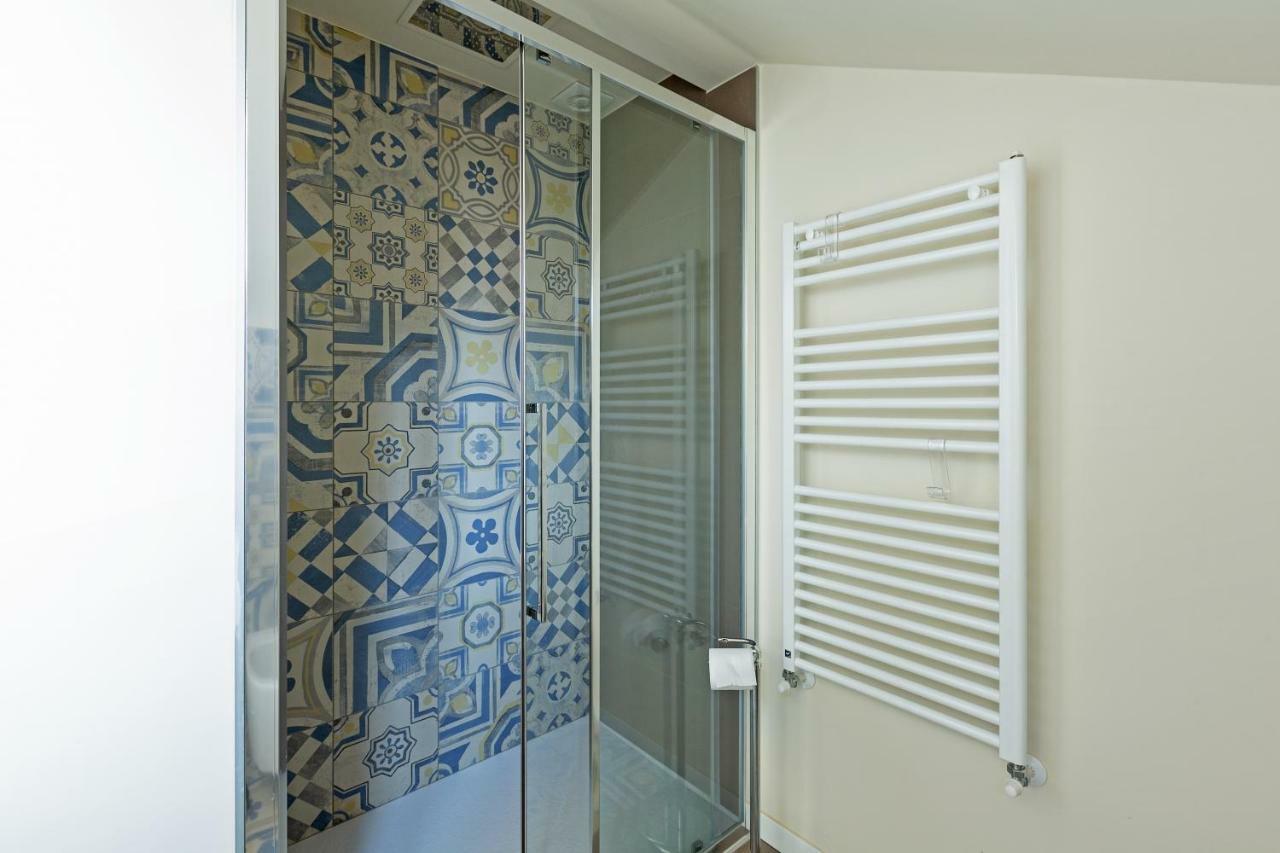 Renovated Penthouse Duomo & Via Torino Apartment Milano Exterior foto