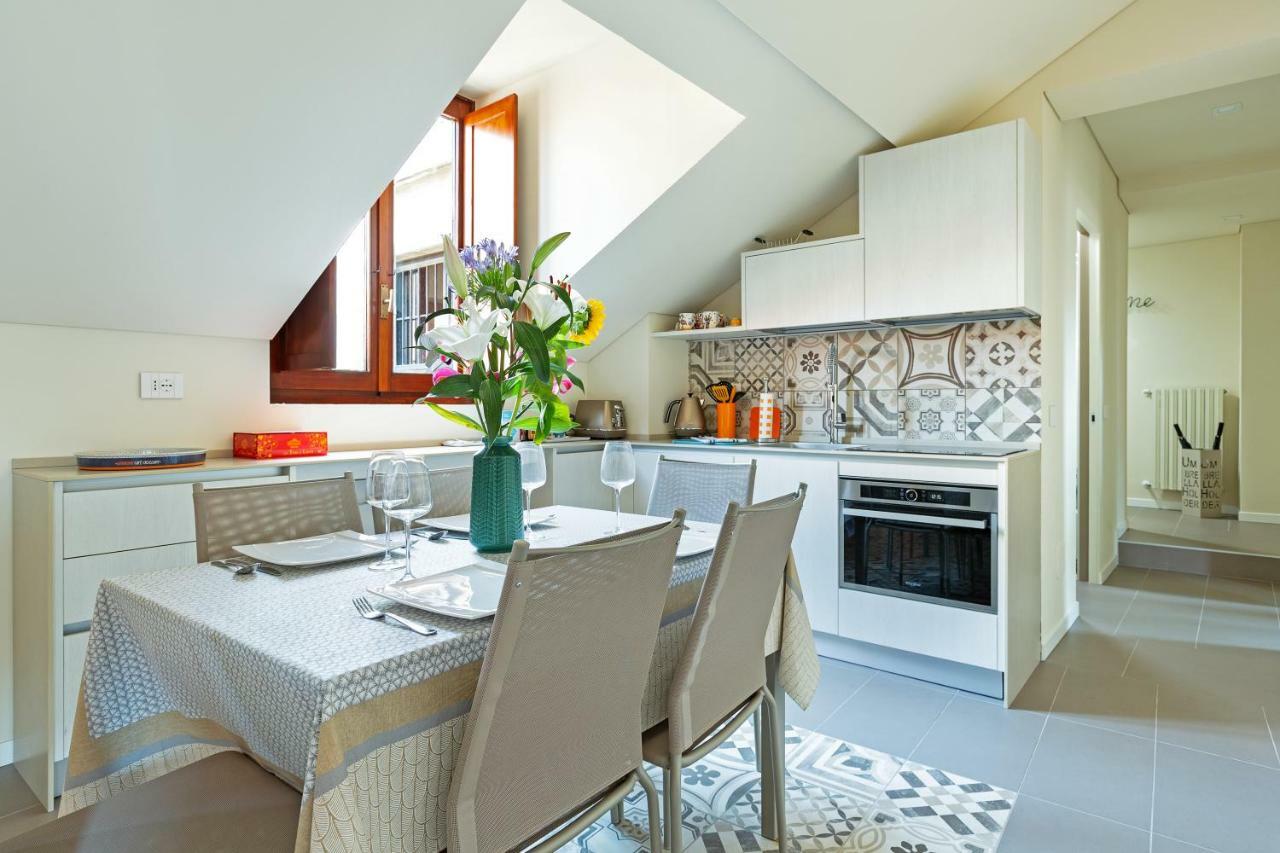 Renovated Penthouse Duomo & Via Torino Apartment Milano Exterior foto