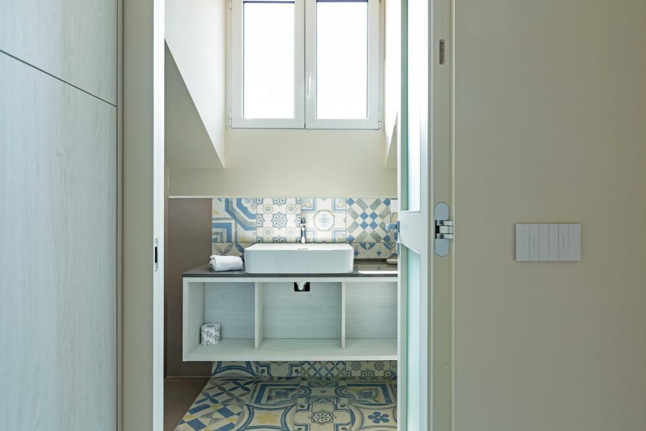 Renovated Penthouse Duomo & Via Torino Apartment Milano Exterior foto