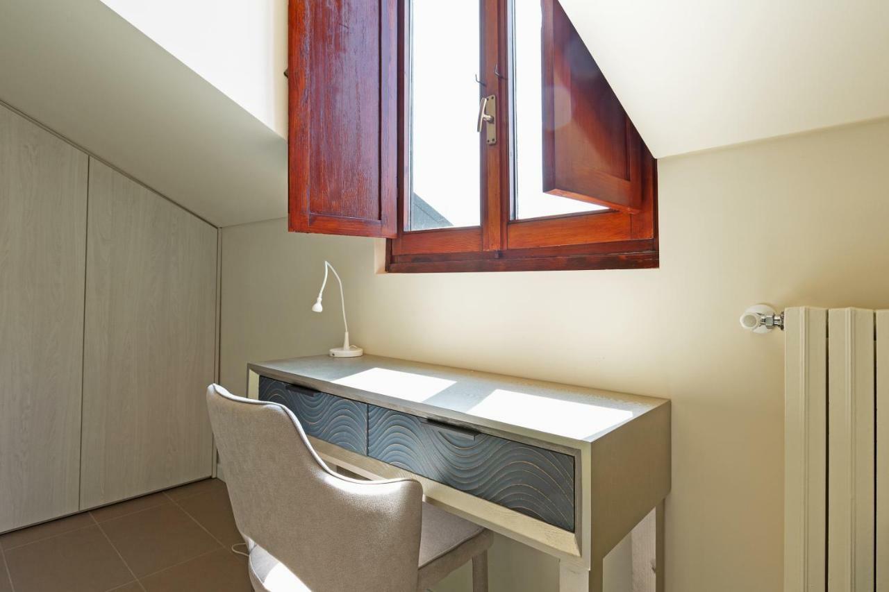 Renovated Penthouse Duomo & Via Torino Apartment Milano Exterior foto