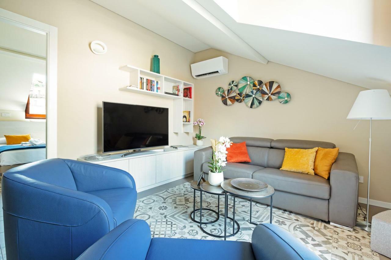 Renovated Penthouse Duomo & Via Torino Apartment Milano Exterior foto