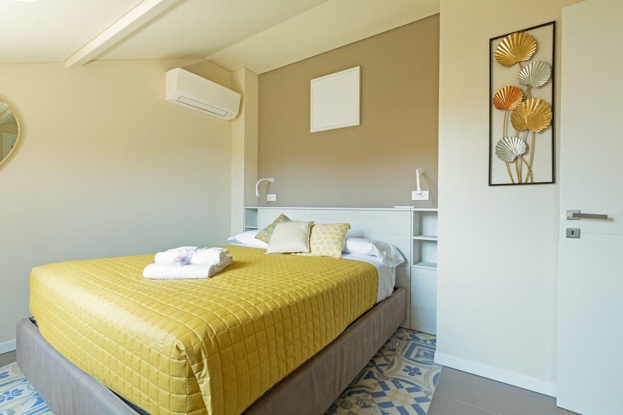 Renovated Penthouse Duomo & Via Torino Apartment Milano Exterior foto